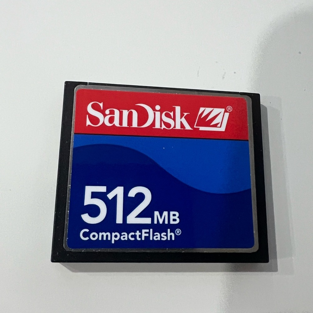 San Disk 512MB CompactFlash Memory Card - Blue/Red